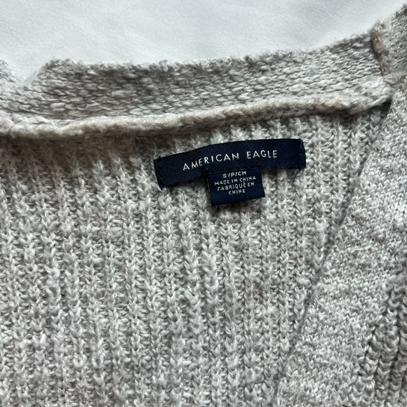 American Eagle Grey Sweater - Picture 4 of 4